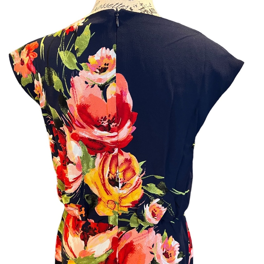 London Style Dress - Picture 13 of 14